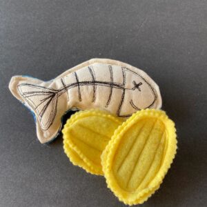 Fish & Chips (includes 2 crinkle chips with Catnip)